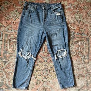 AE Highest Rise Ripped Mom Jeans sz 16